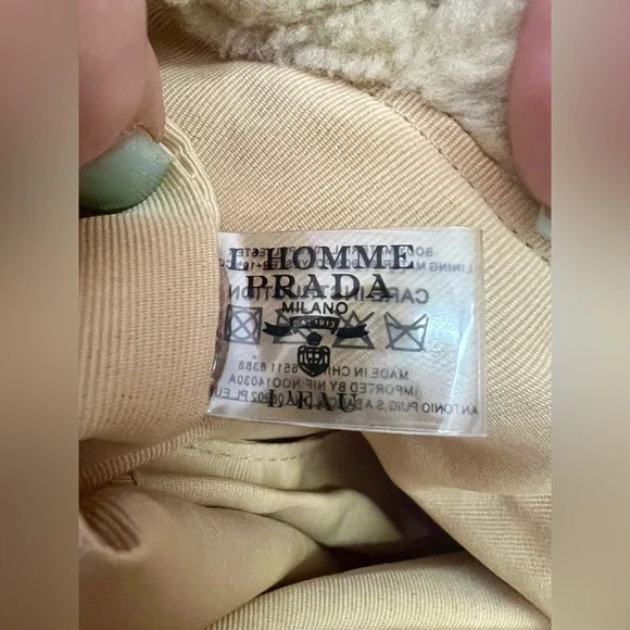 Prada Cream Cozy Teddy Bag! NWOT! - Picture 4 of 4